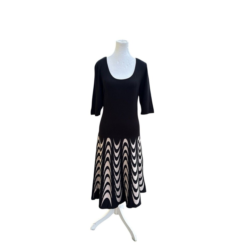 Gabby Skye Sweater Dress Women's L Black & Tan Knit Short Sleeves Fit & Flare
